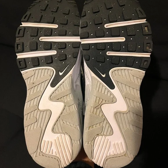 Nike Air Max - Picture 3 of 5